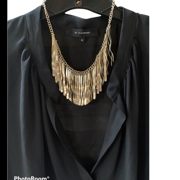Olivaceous Deep V Blouse in Black. Size Medium. NWOT. - Picture 5 of 6